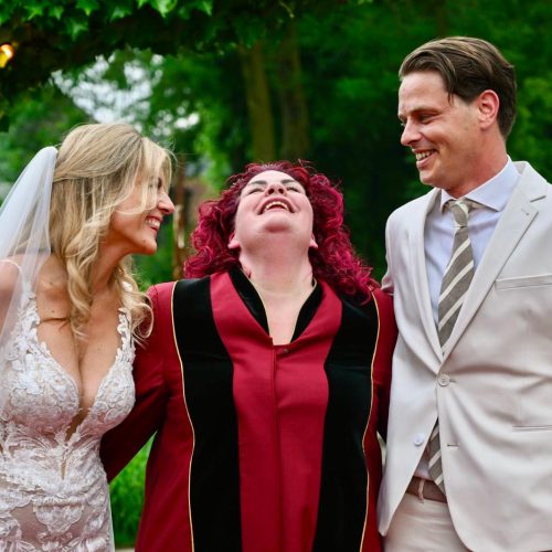 Trouwen, koppel, babs, patricia, trouwambtenaar, bruid, bruidegom