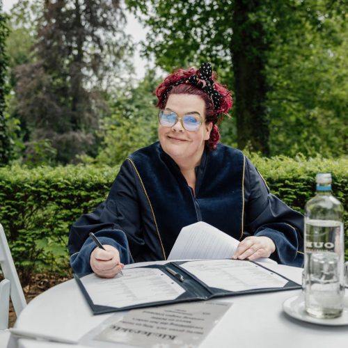 Madame, patricia, babs, trouwambtenaar, trouwen, over madame, oosterbeek